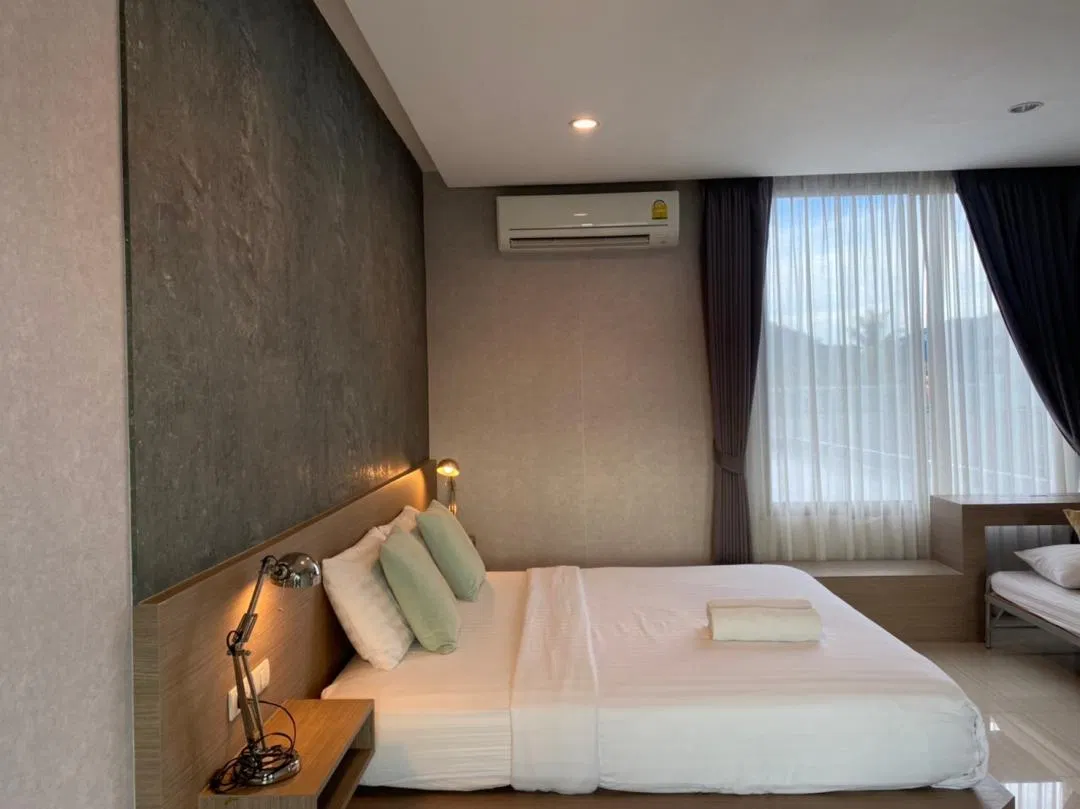 ห้องนอน Lake view pool villa 30