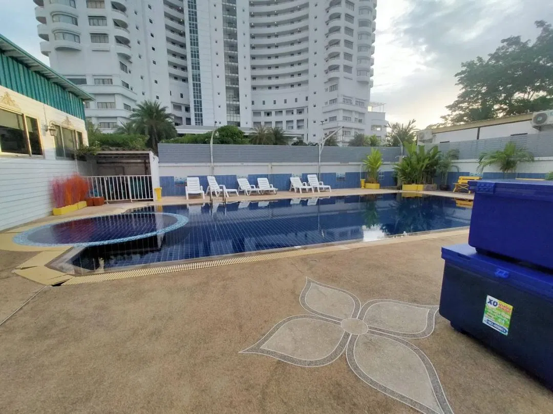 ภายนอก Beery nearly beach