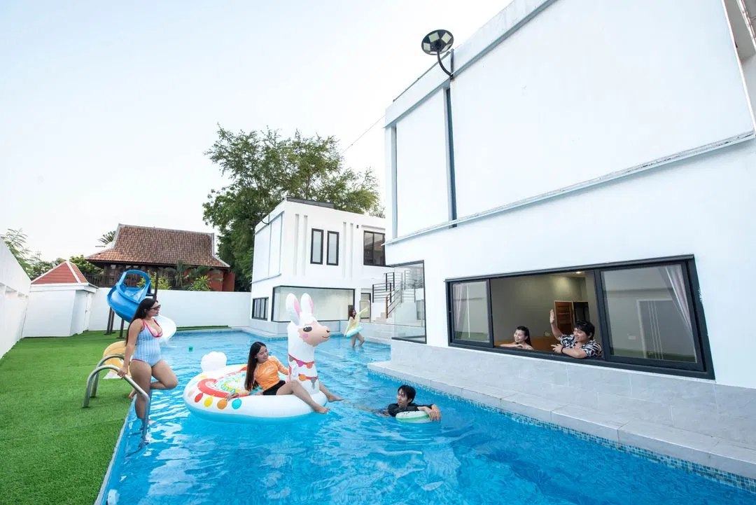 ภายนอก Kaena House