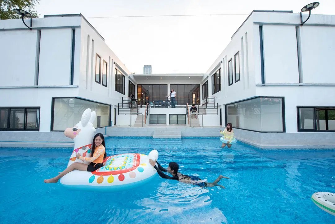 ภายนอก Kaena House