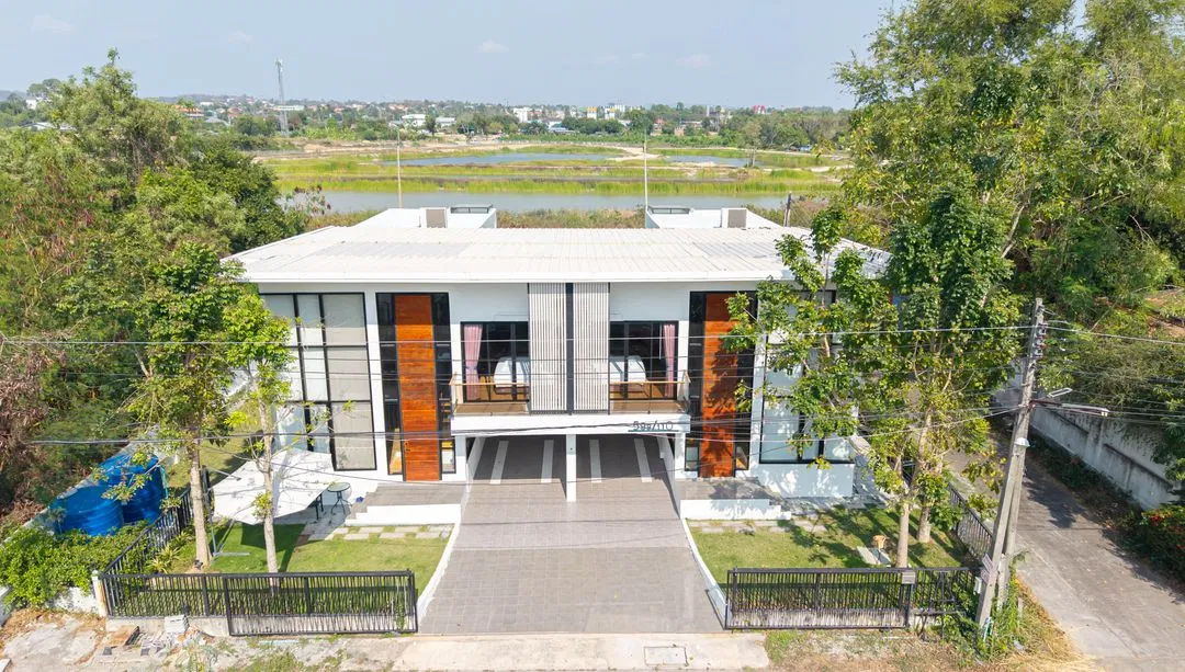 ที่จอดรถ Kaena House