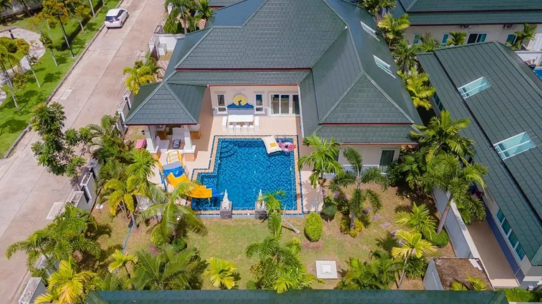 ภายนอก Bunny house