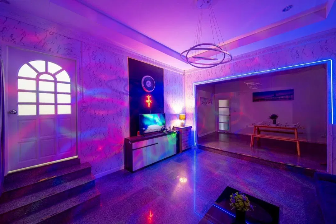 ภายใน Blue Poolvilla (jomtien)