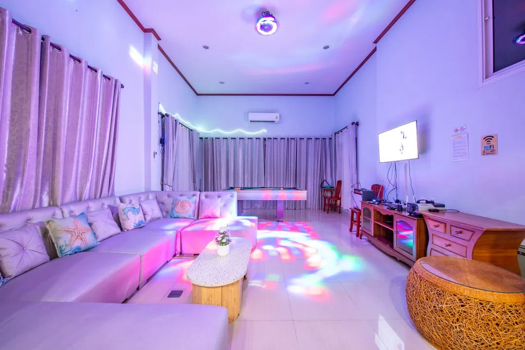ภายใน White Sand Pool Villa