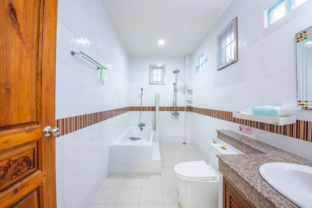 ห้องน้ำ White Sand Pool Villa