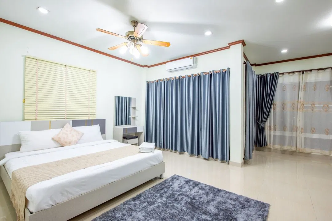 ห้องนอน White Sand Pool Villa