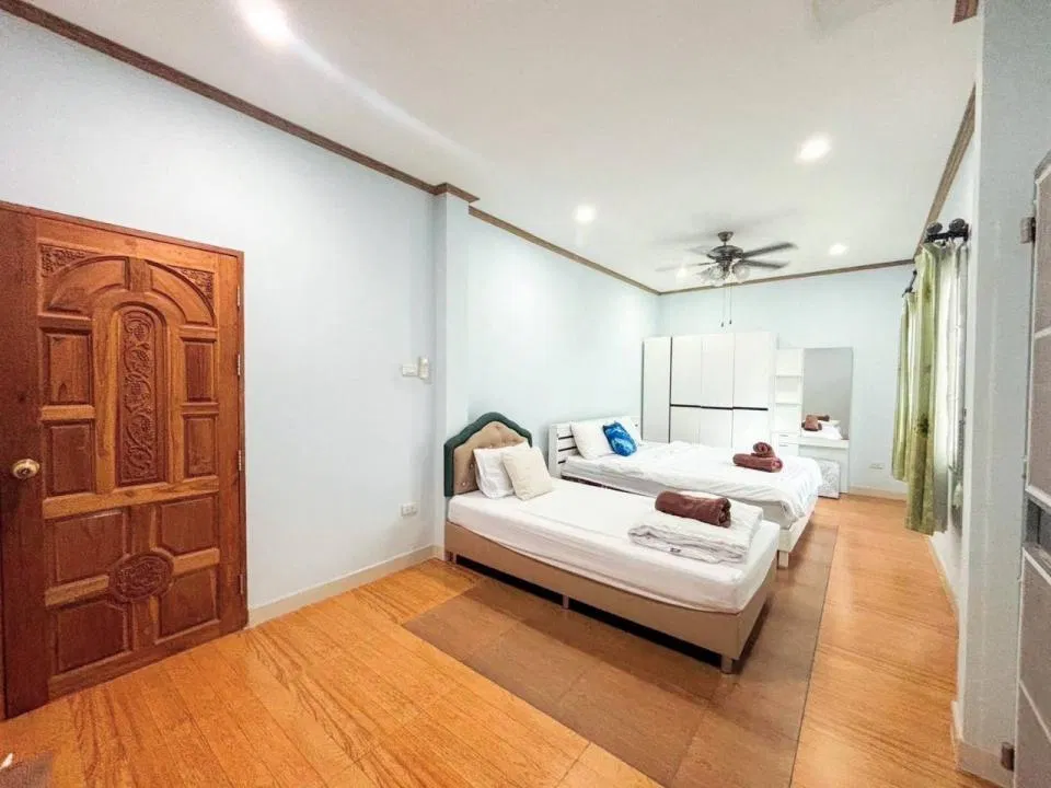 ห้องนอน Sea View Pool Villa
