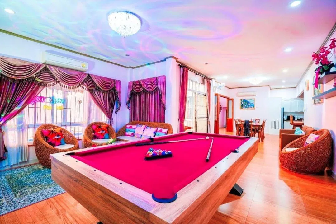 ภายใน Sea View Pool Villa
