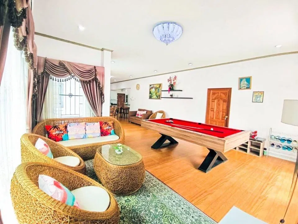 ภายใน Sea View Pool Villa