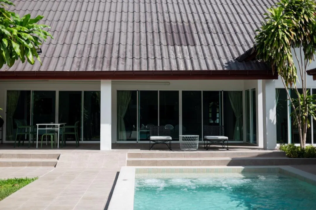 ภายนอก SUN HOUSE (บางเสร่)