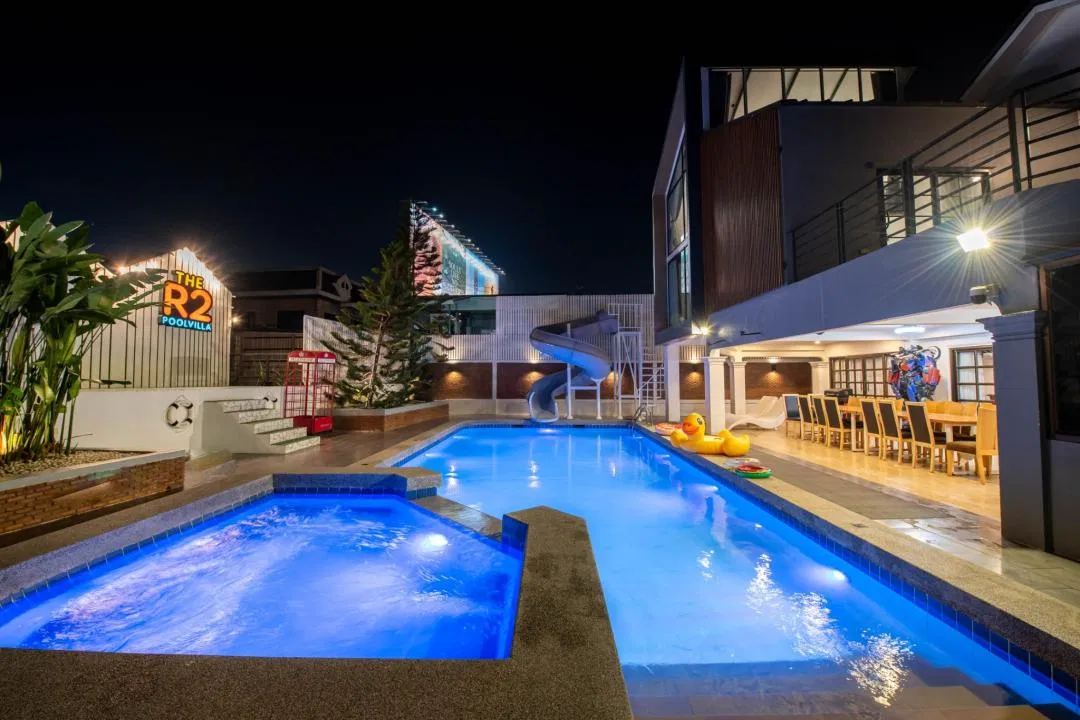 ภายนอก The R2 Poolvilla
