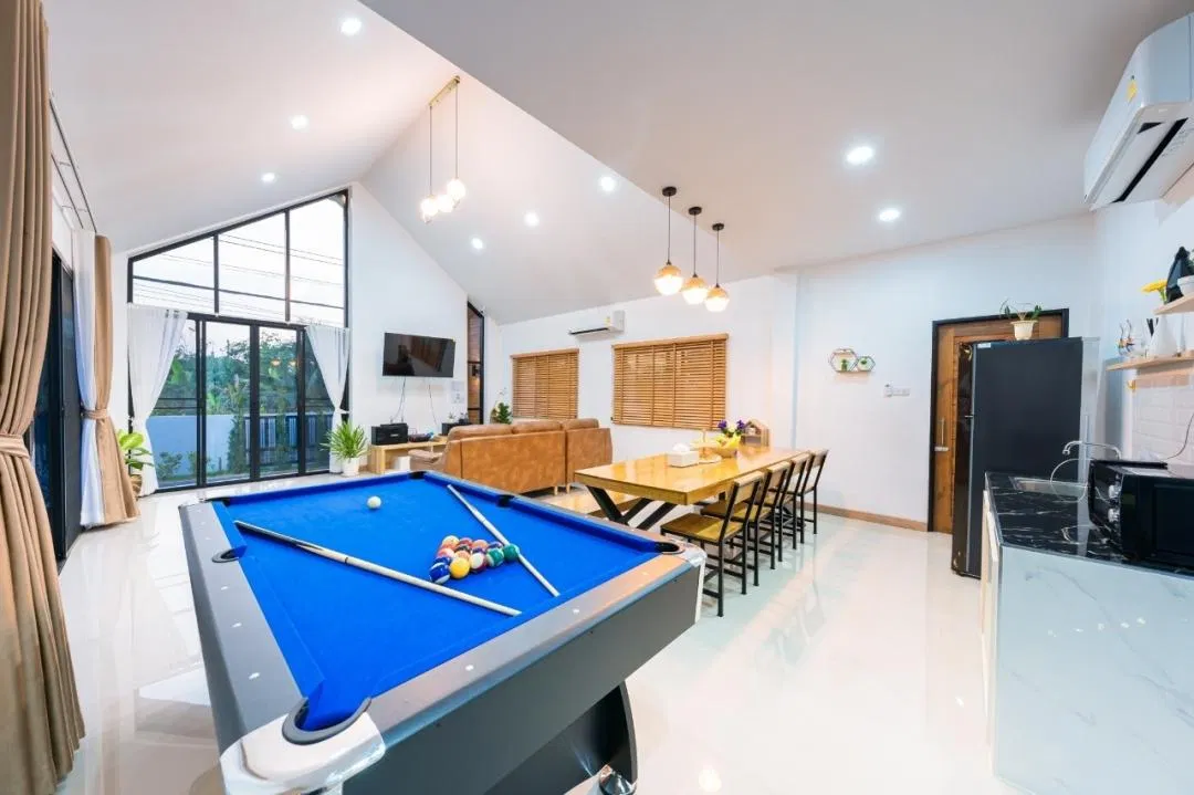 ภายใน Shining House