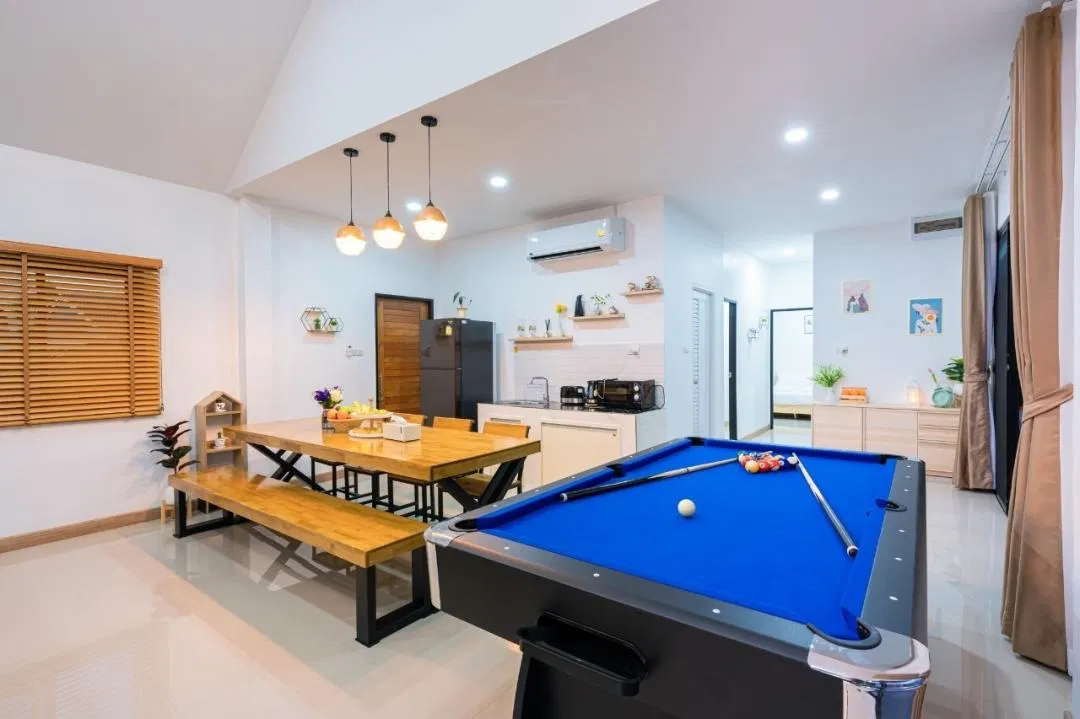 ภายใน Shining House