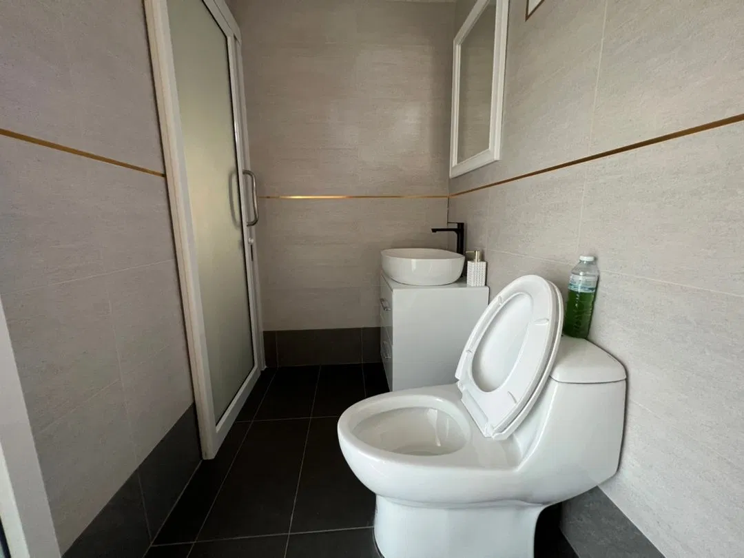 ห้องน้ำ A place