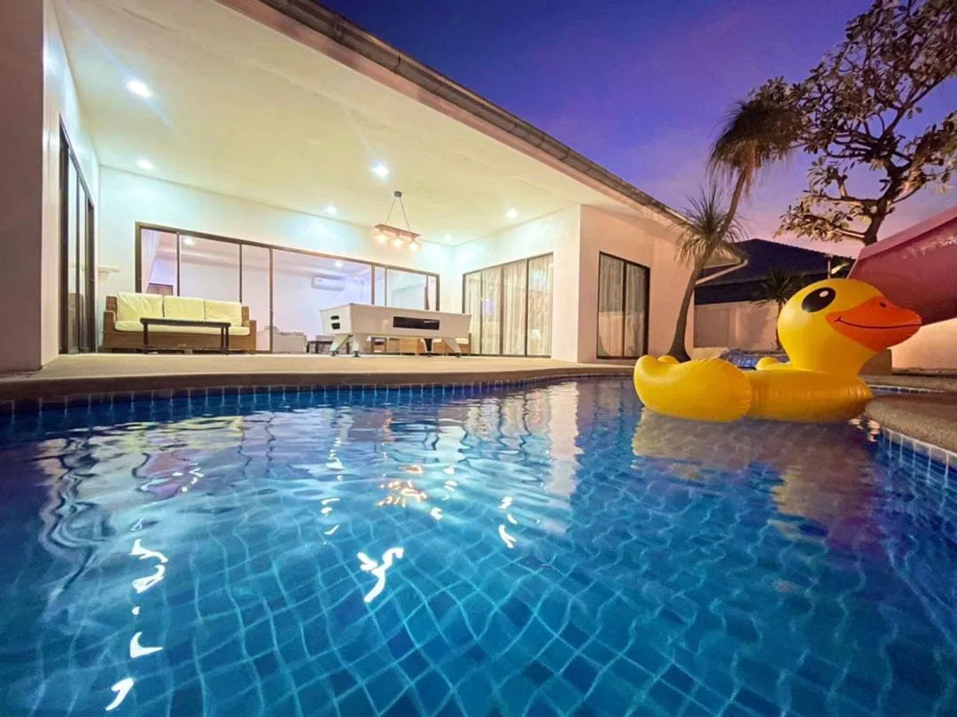 ภายนอก Margarita Pool Villa