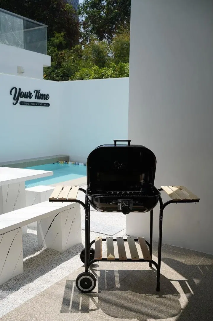 ภายนอก YOUR TIME POOL VILLA PATTAYA