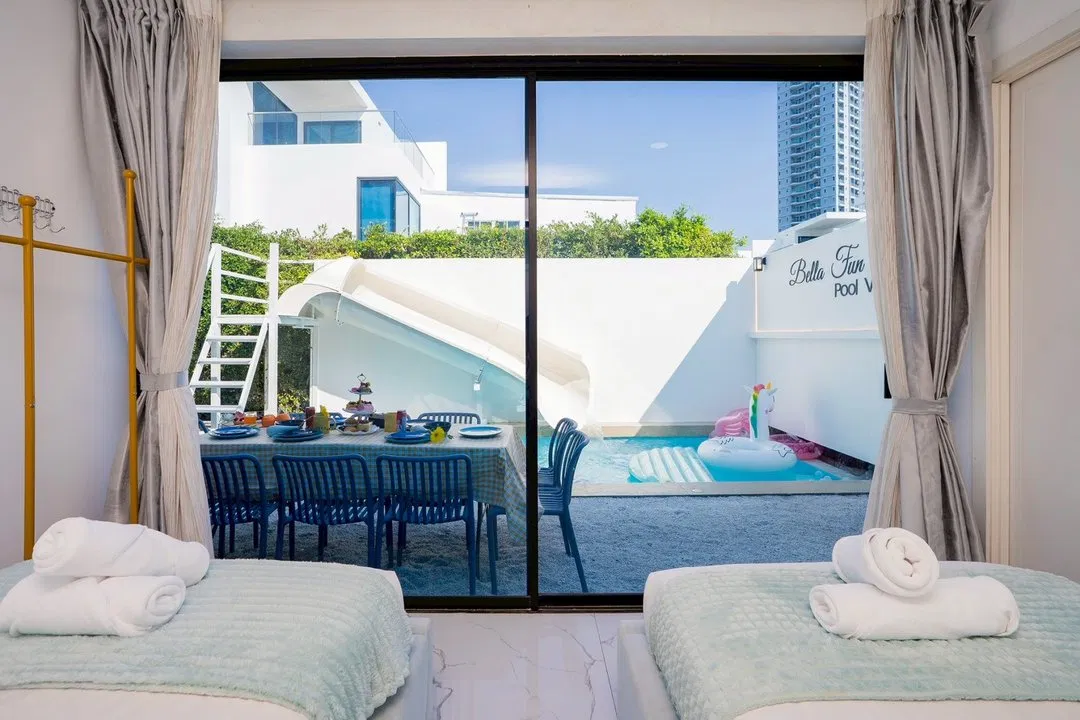 ห้องนอน Bella Fun Pool Villa