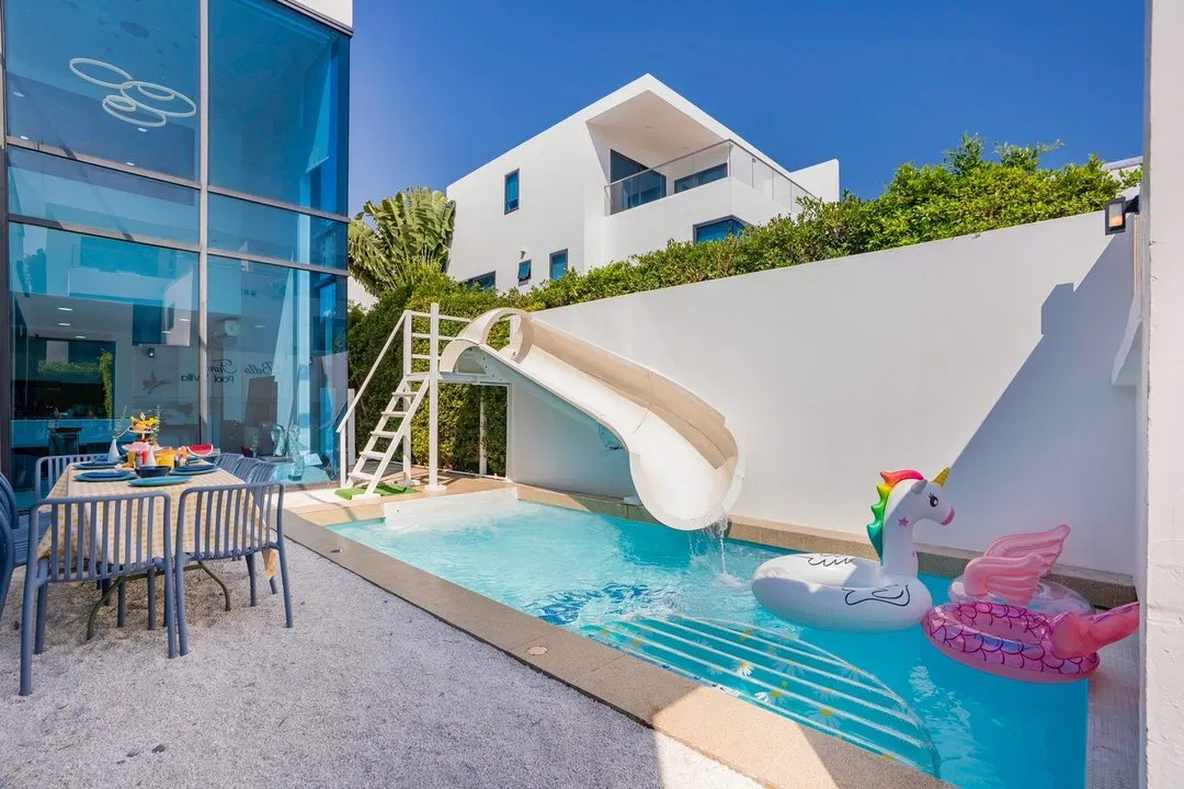 ภายนอก Bella Fun Pool Villa