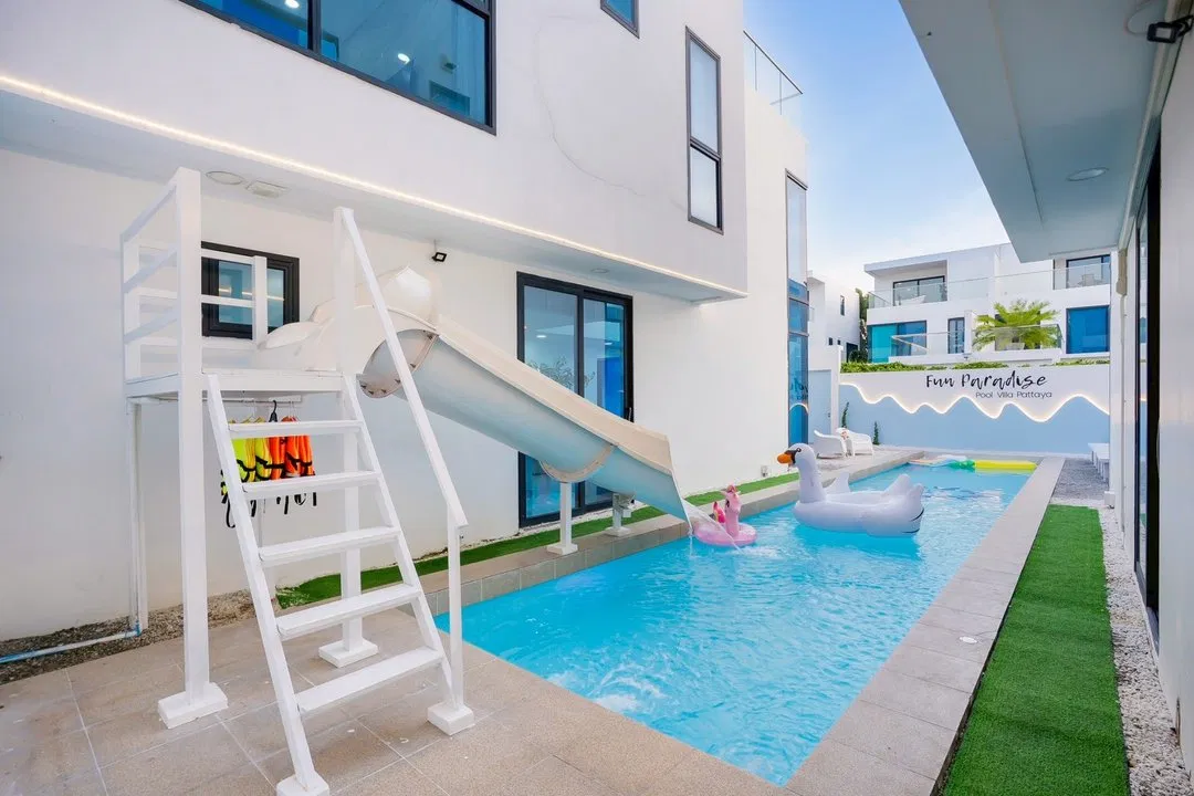 ภายนอก Fun Paradise Pool Villa