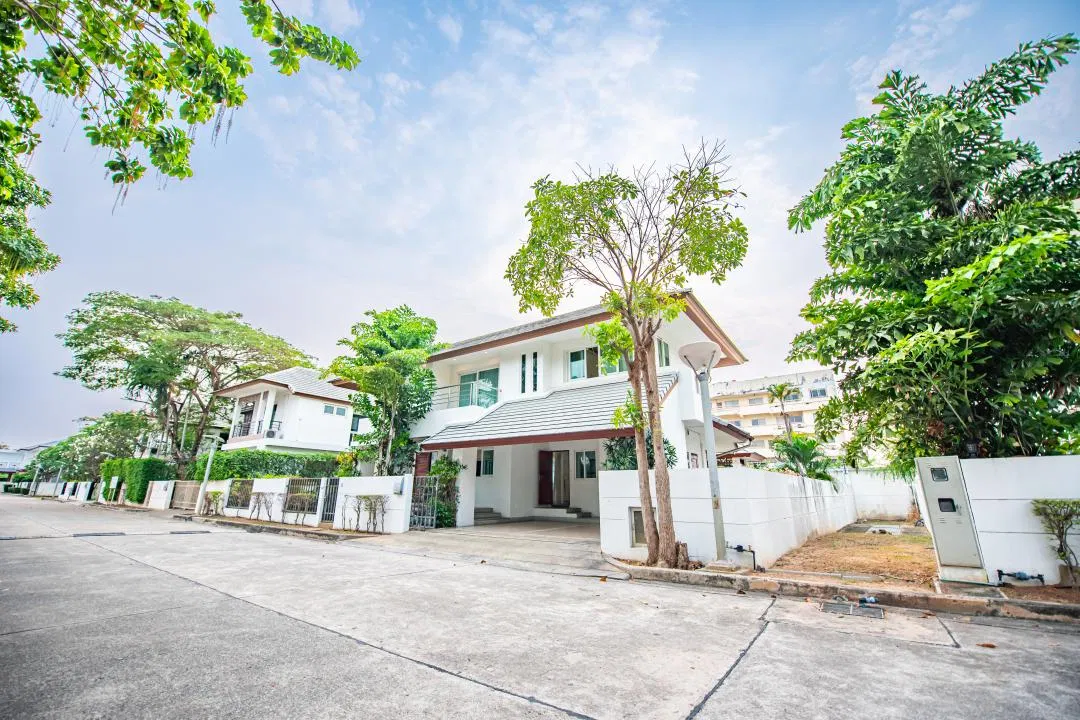 ที่จอดรถ Rabbit Poolvilla
