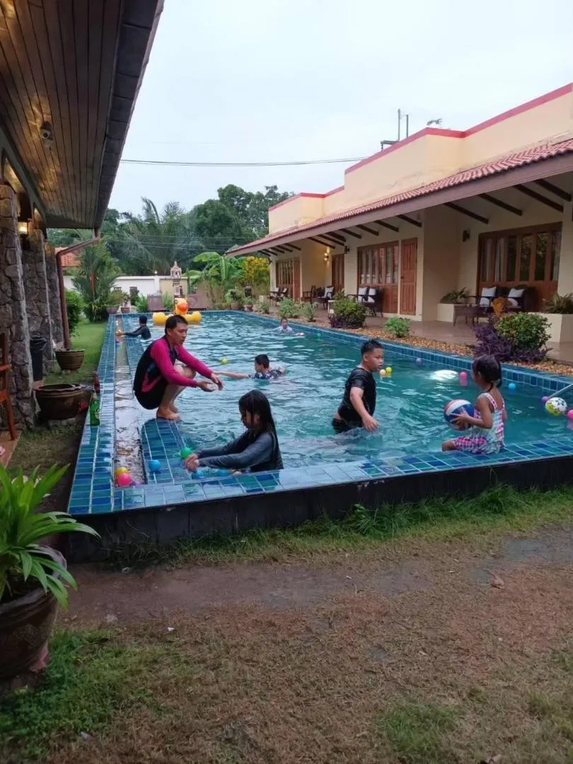 รูปจากลูกค้า Pool Star