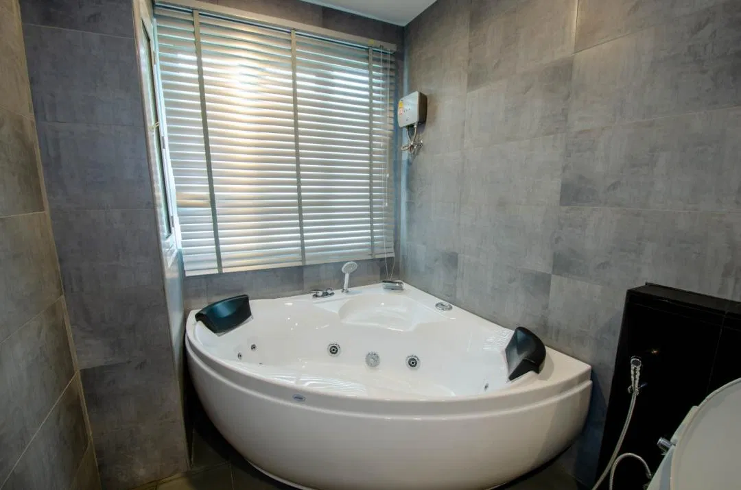 ห้องน้ำ Grand Oasis