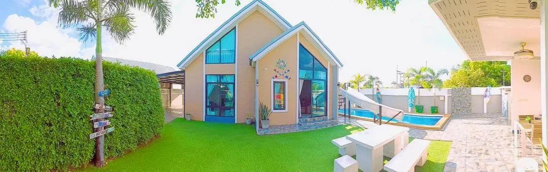 ภายนอก Linda poolvilla