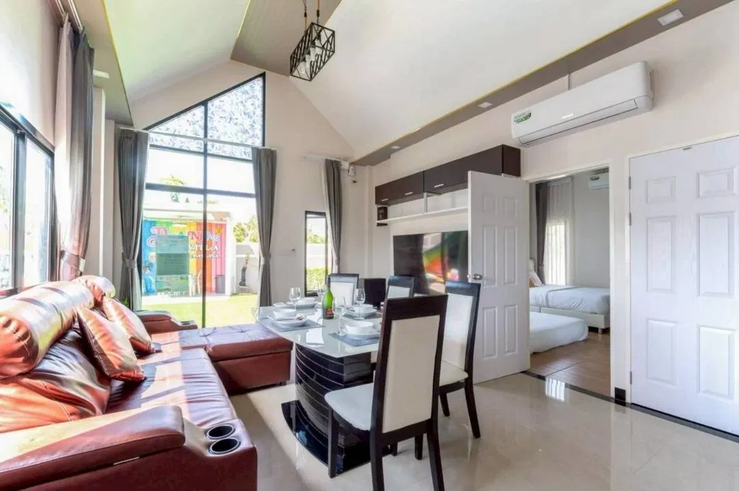 ภายใน Linda poolvilla