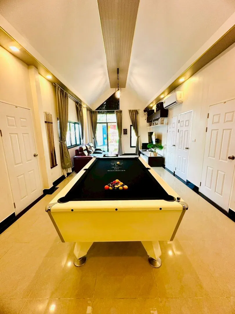 ภายใน Linda poolvilla