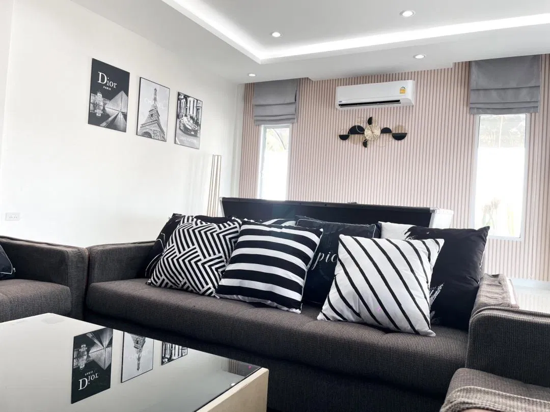 ภายใน 25 Poolvilla Pattaya