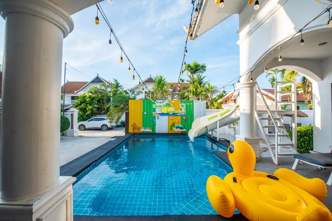 ภายนอก Lemon Beach
