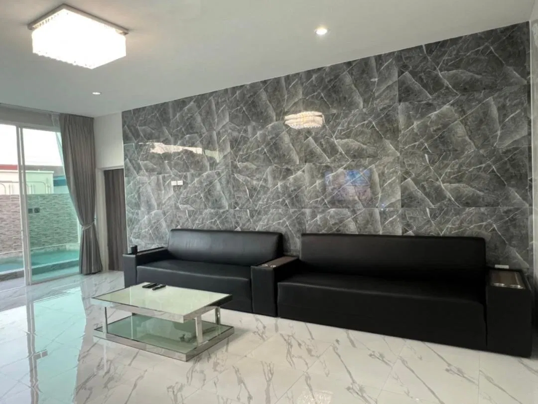 ภายใน PORSCHE HOUSE