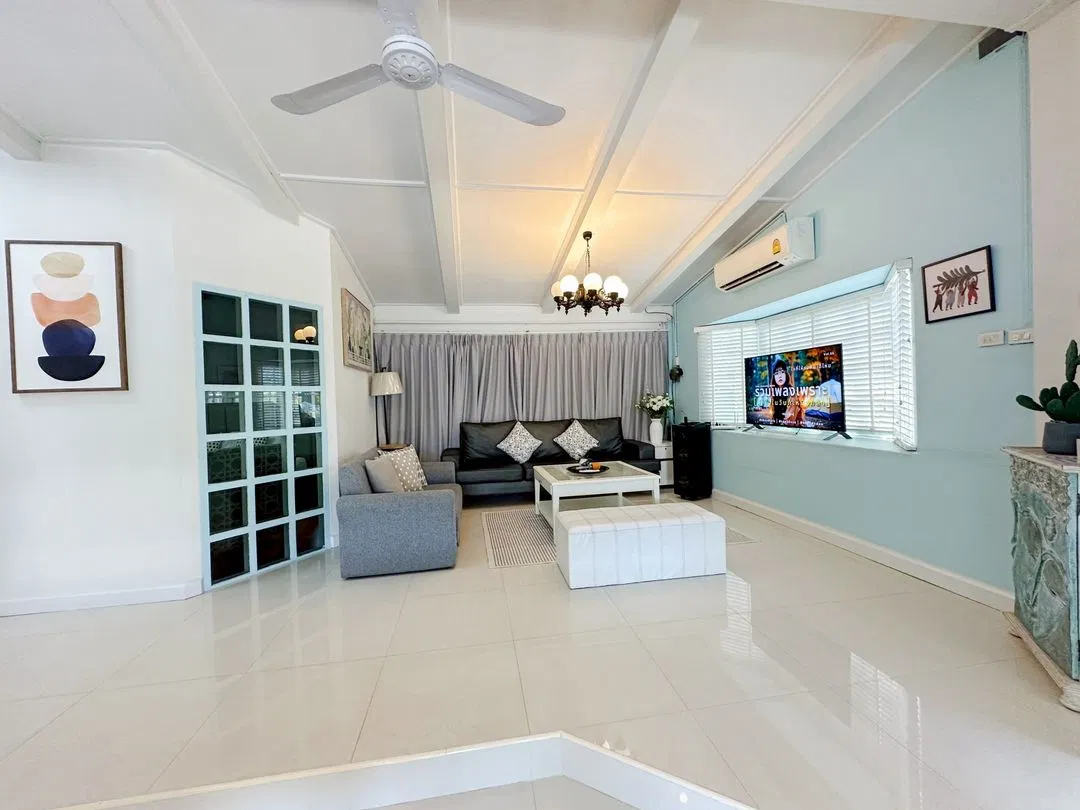 ภายใน MaMa Beach