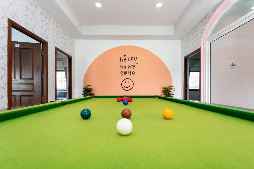 ภายใน The Orange House
