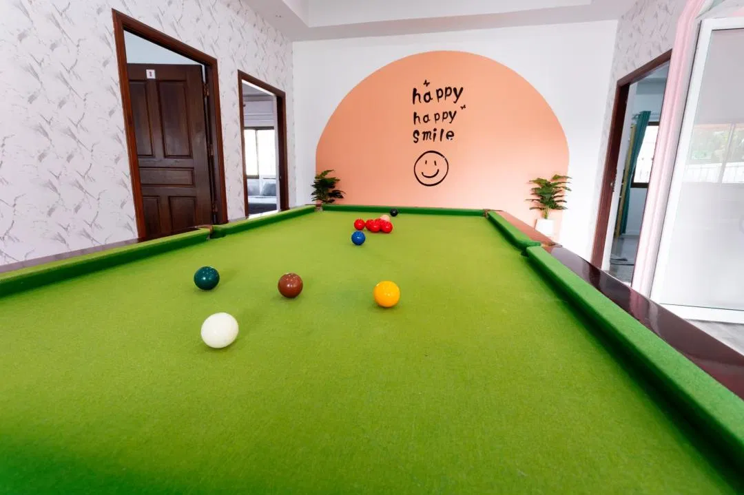 ภายใน The Orange House