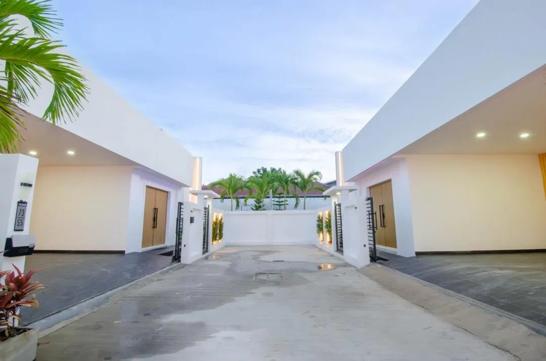 ที่จอดรถ NAPA POOL VILLA