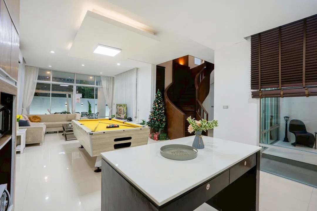 ภายใน Strom Poolvilla