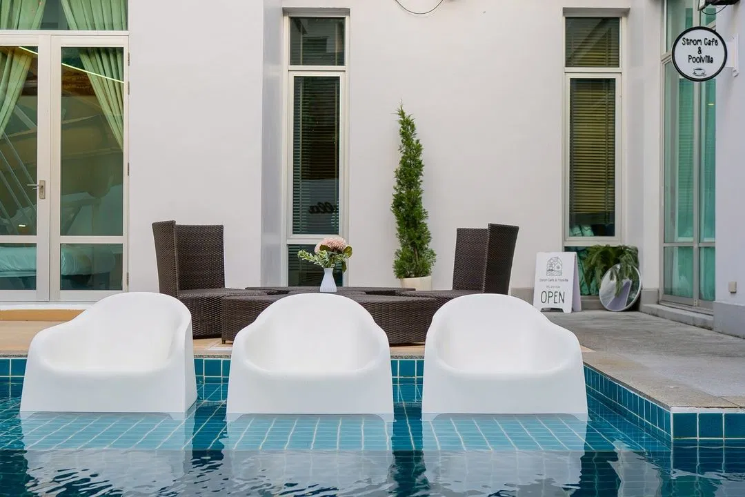 ภายนอก Strom Poolvilla