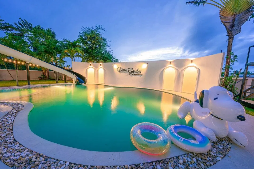 ภายนอก Villa Garden