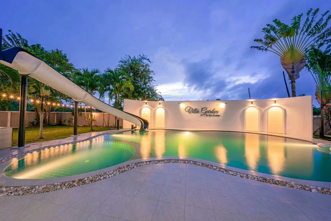 ภายนอก Villa Garden