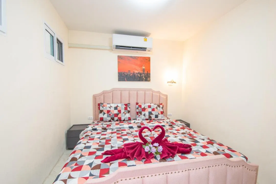 ห้องนอน Gorges Beach Pool Villa บางเสร่(G5)
