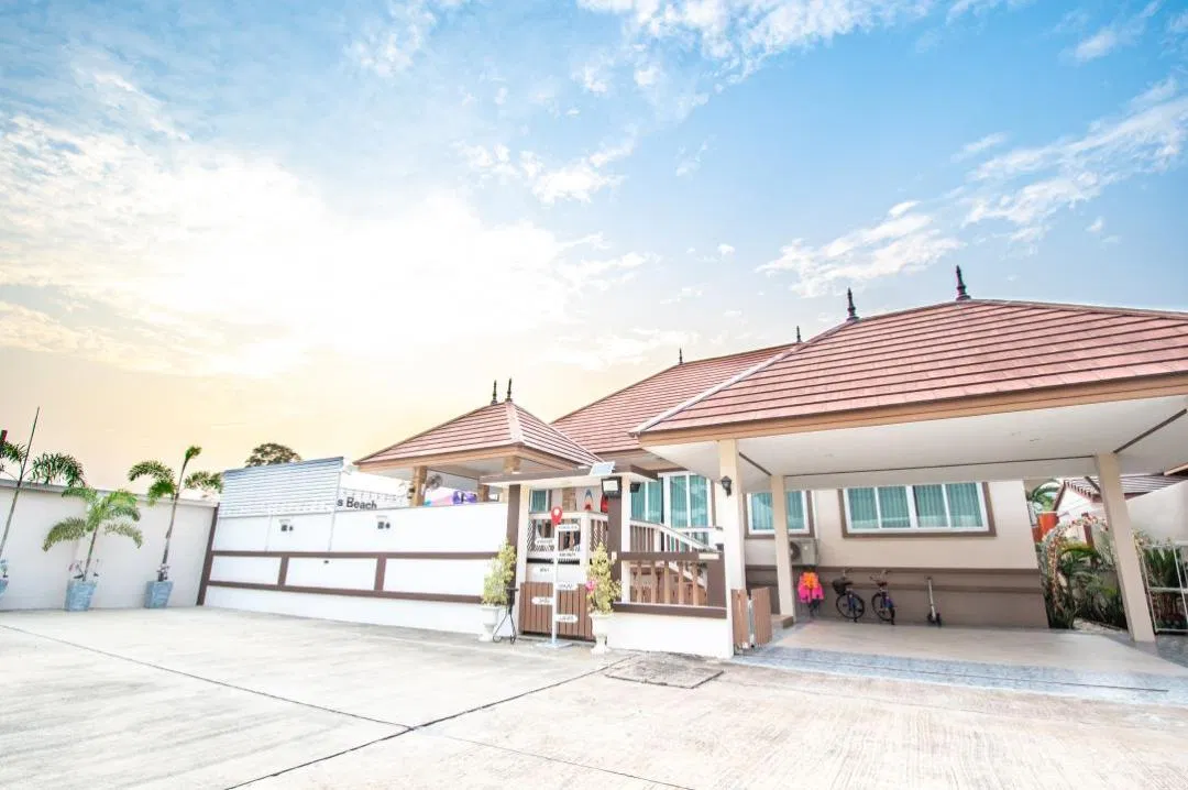 ที่จอดรถ Gorges Beach Pool Villa บางเสร่(G5)