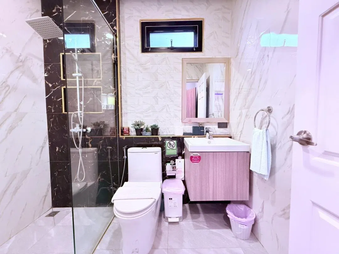 ห้องน้ำ Ratsamee K