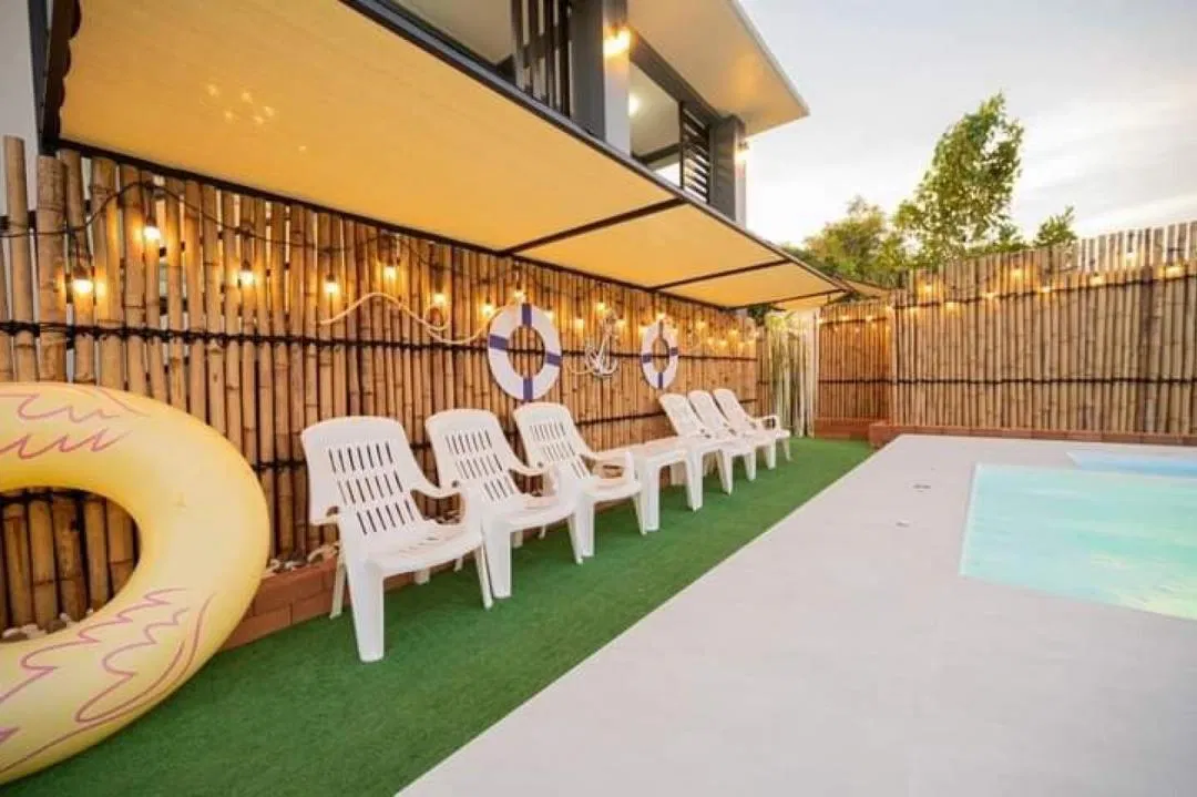 ภายนอก chill pool villa