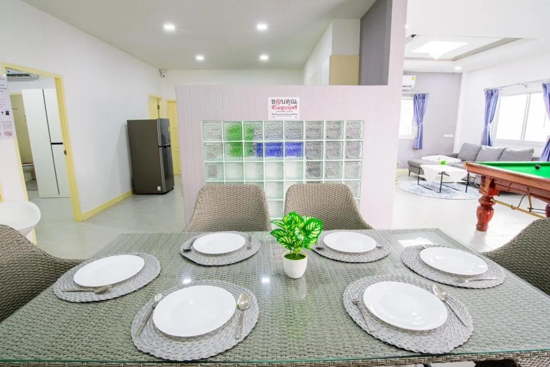 ภายใน Poppy Poolvilla