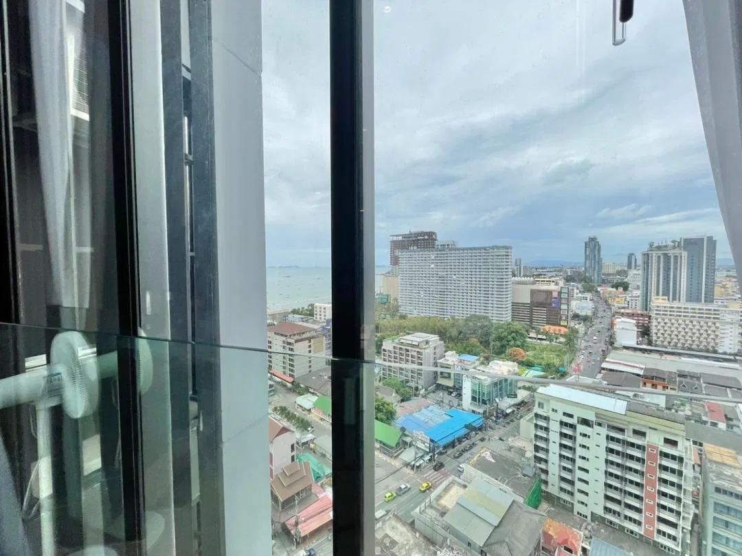 ภายนอก Edge Condo 434
