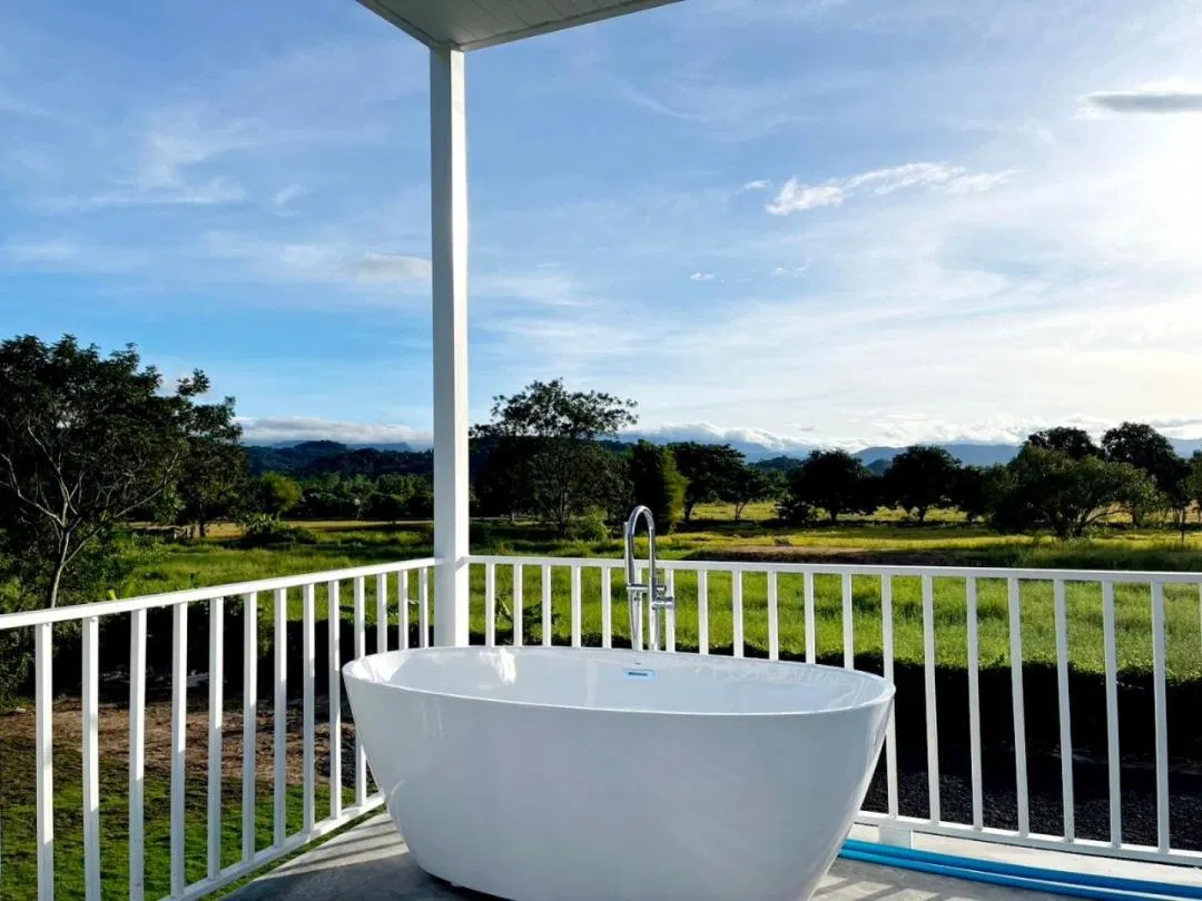 ภายนอก Pixel mountain view poolvilla (เขาใหญ่)