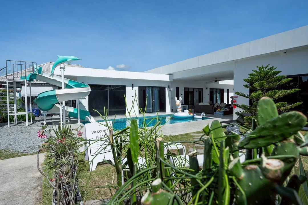 ภายนอก Na-tree pool villa Pattaya