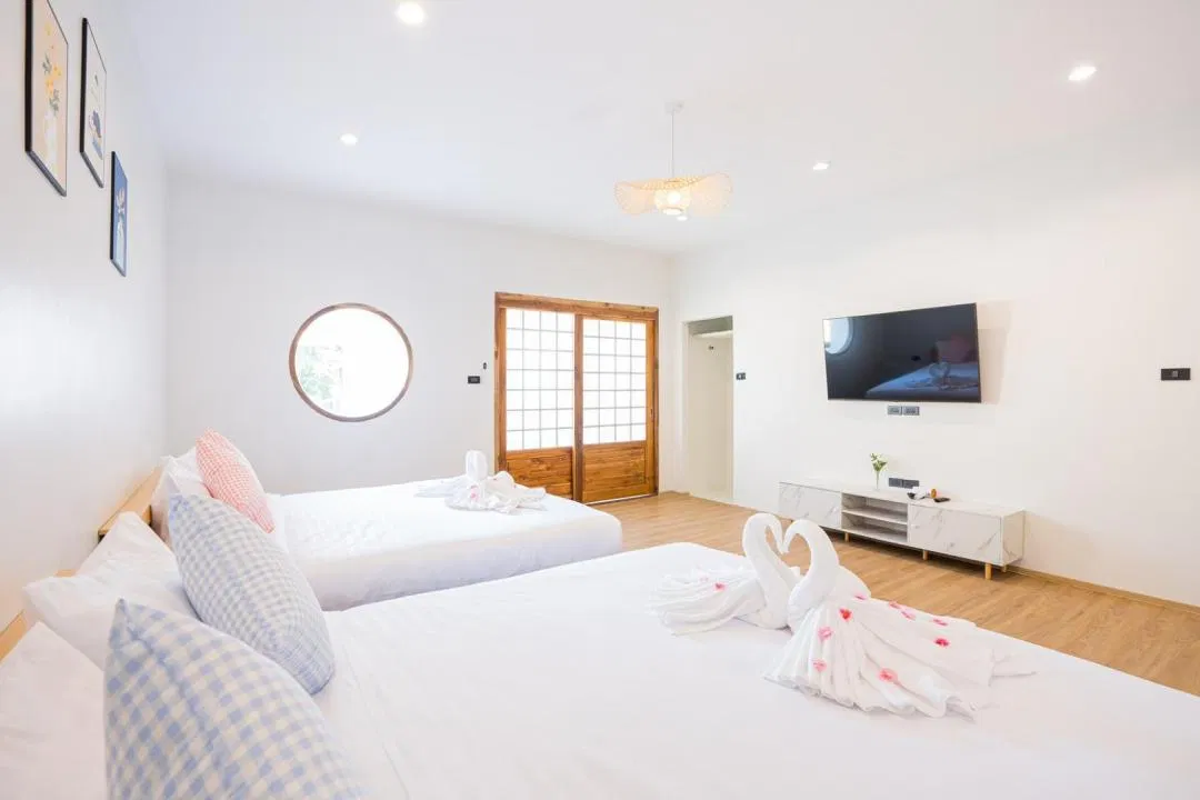 ห้องนอน Fun Beach Pool Villa