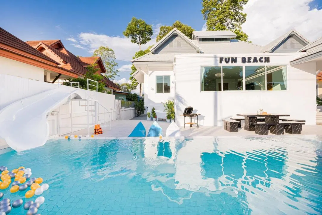 ภายนอก Fun Beach Pool Villa